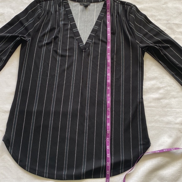 Ann Taylor Factory blouse size XS - Picture 5 of 8